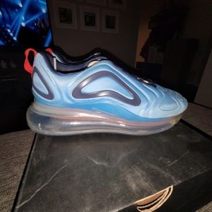 Nike women Airmax 720